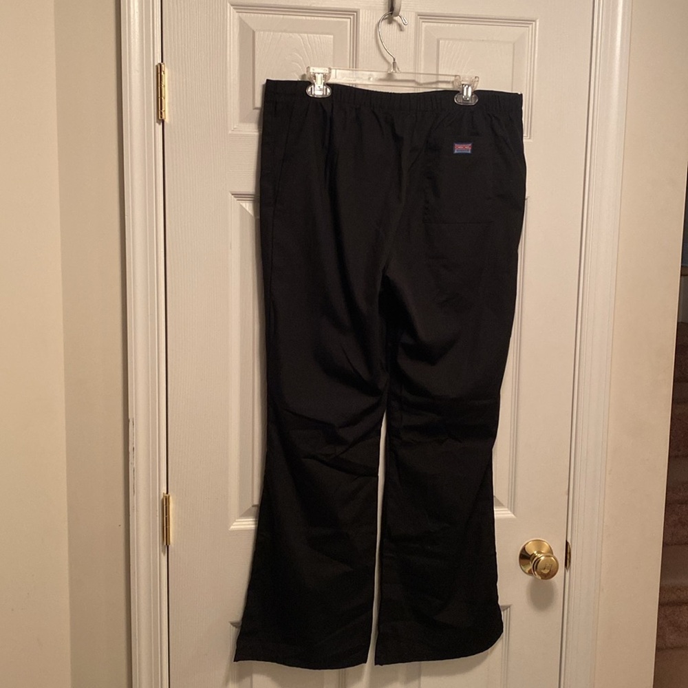 Cherokee 2 Piece Scrub Set…size M - Picture 6 of 7